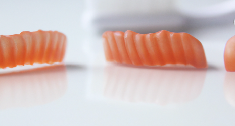 ¿Hay enjuagues bucales especiales para personas con sensibilidad dental?